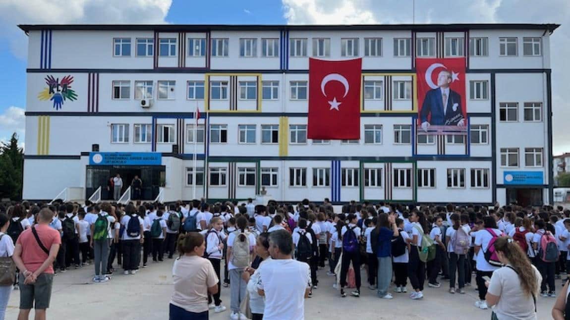 Korgeneral Enver Akoğlu Ortaokulu Fotoğrafı